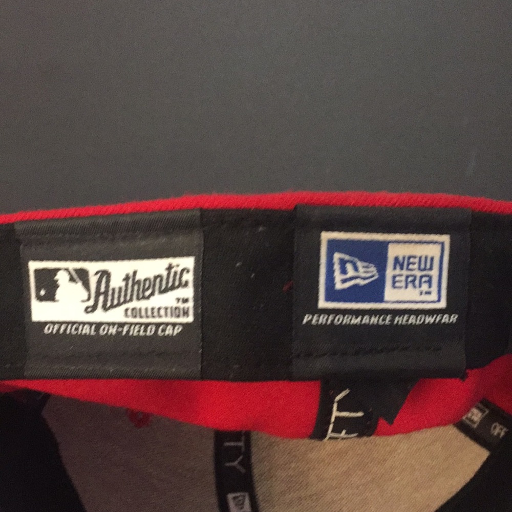 Cincinnati Reds baseball cap - Picture 6 of 8